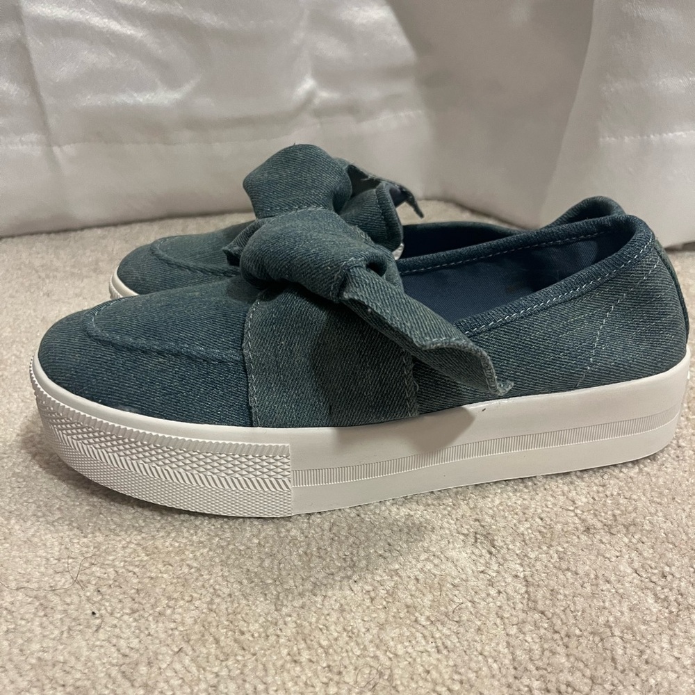 G by Guess Blue Denim Bow Slip-On Platform Loafers